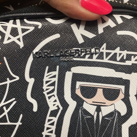 Stylish crossbody! - Picture 10 of 10